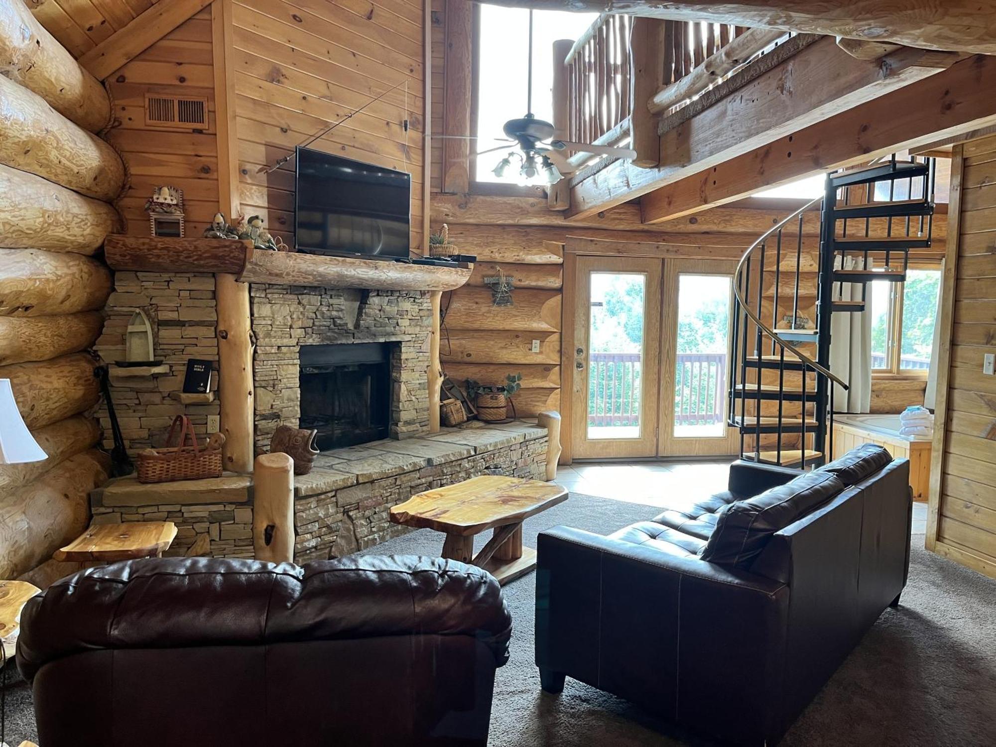Infinite Views - Secluded With Mountain Views Cabin Gatlinburg Eksteriør billede